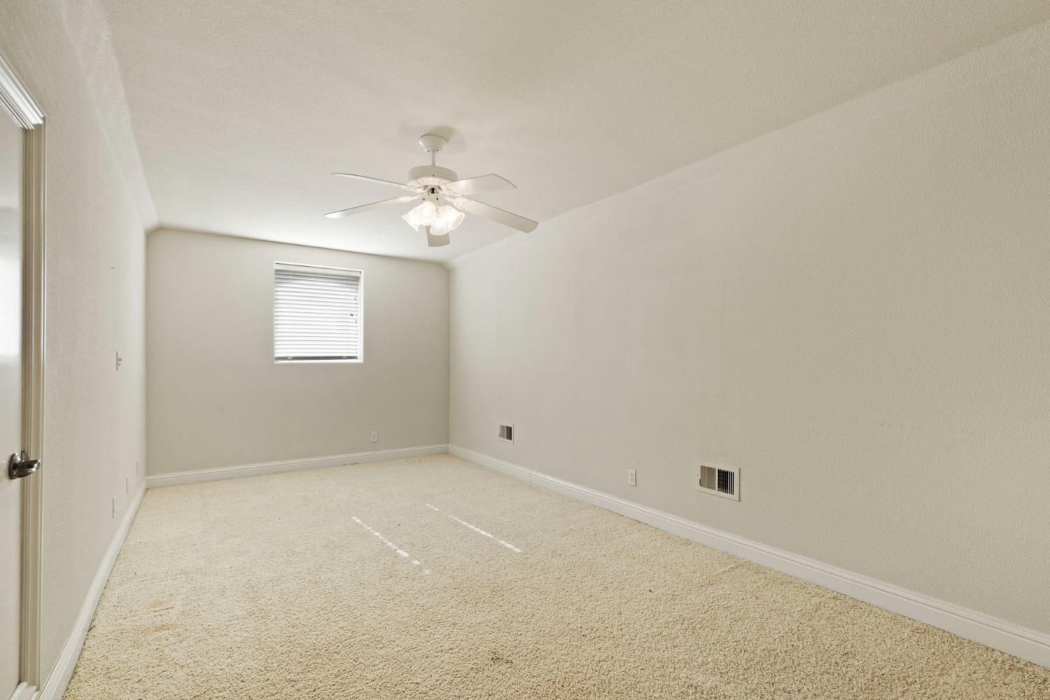 Windwood Drive, Woodbridge, California image 50