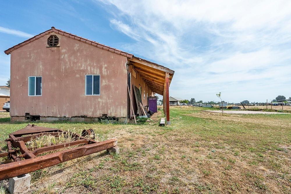 Sharon Boulevard, Madera, California image 23