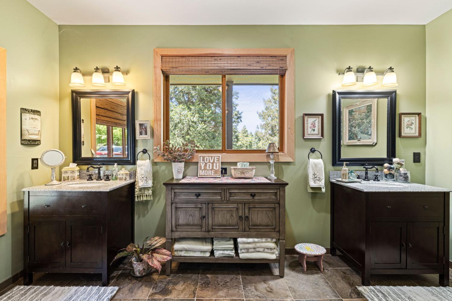 Detail Gallery Image 35 of 78 For 3500 Magpie Ln, Camino,  CA 95709 - 3 Beds | 2/1 Baths