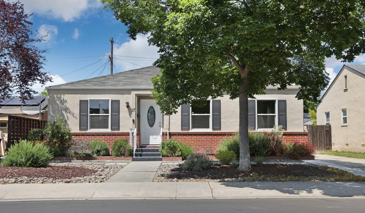 Detail Gallery Image 7 of 35 For 17 W Mendocino Ave, Stockton,  CA 95204 - 2 Beds | 1 Baths