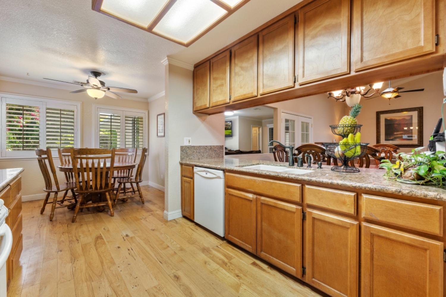 Detail Gallery Image 5 of 19 For 4620 Wallasey Way, Salida,  CA 95368 - 3 Beds | 2/1 Baths