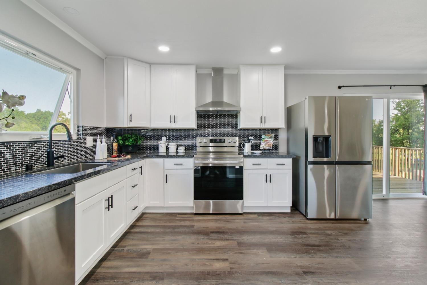 Detail Gallery Image 22 of 93 For 12730 Leo Ln, Wilton,  CA 95693 - 4 Beds | 4 Baths