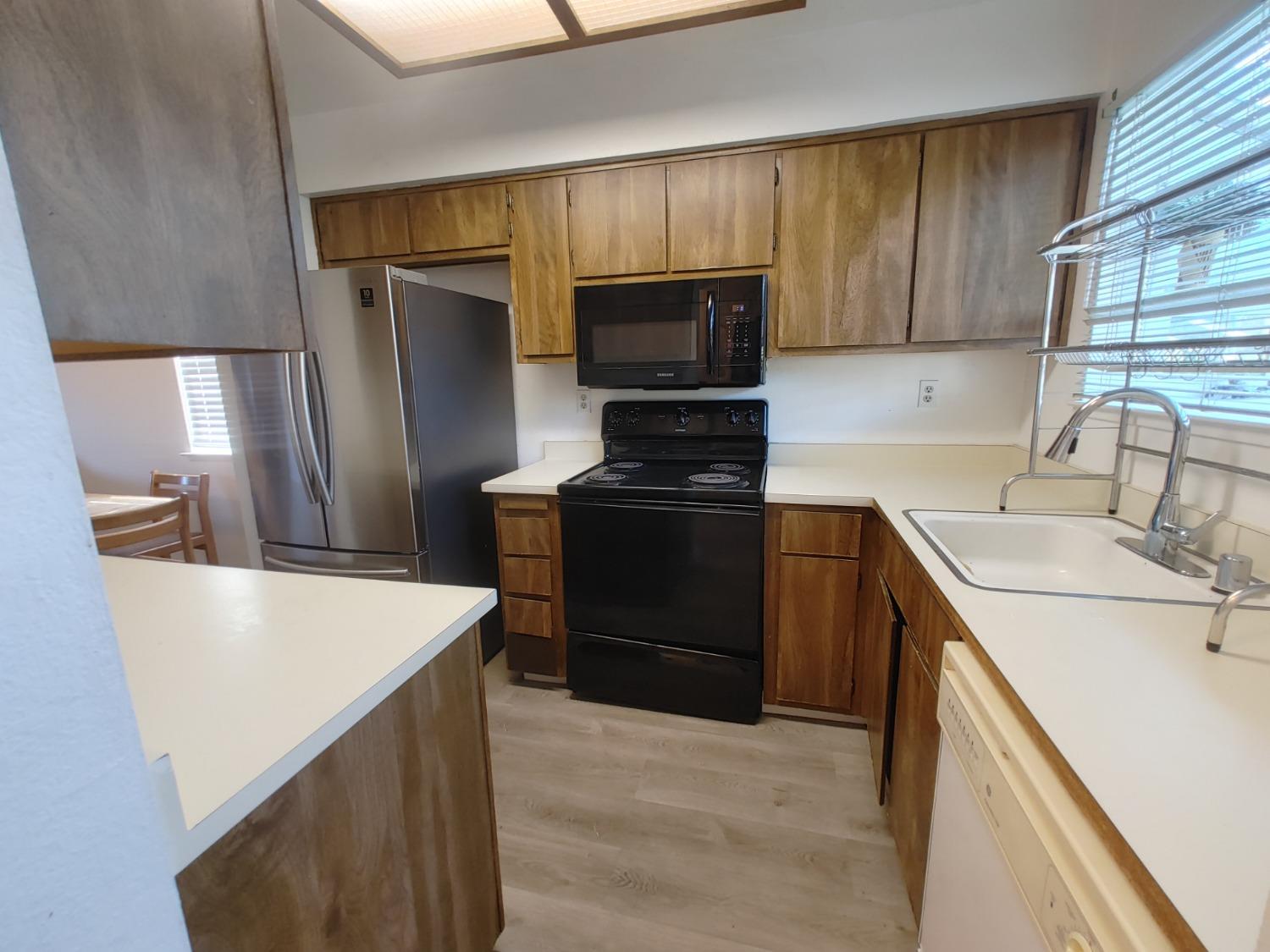 Photo #14: 225056023 Listing: Photo #14