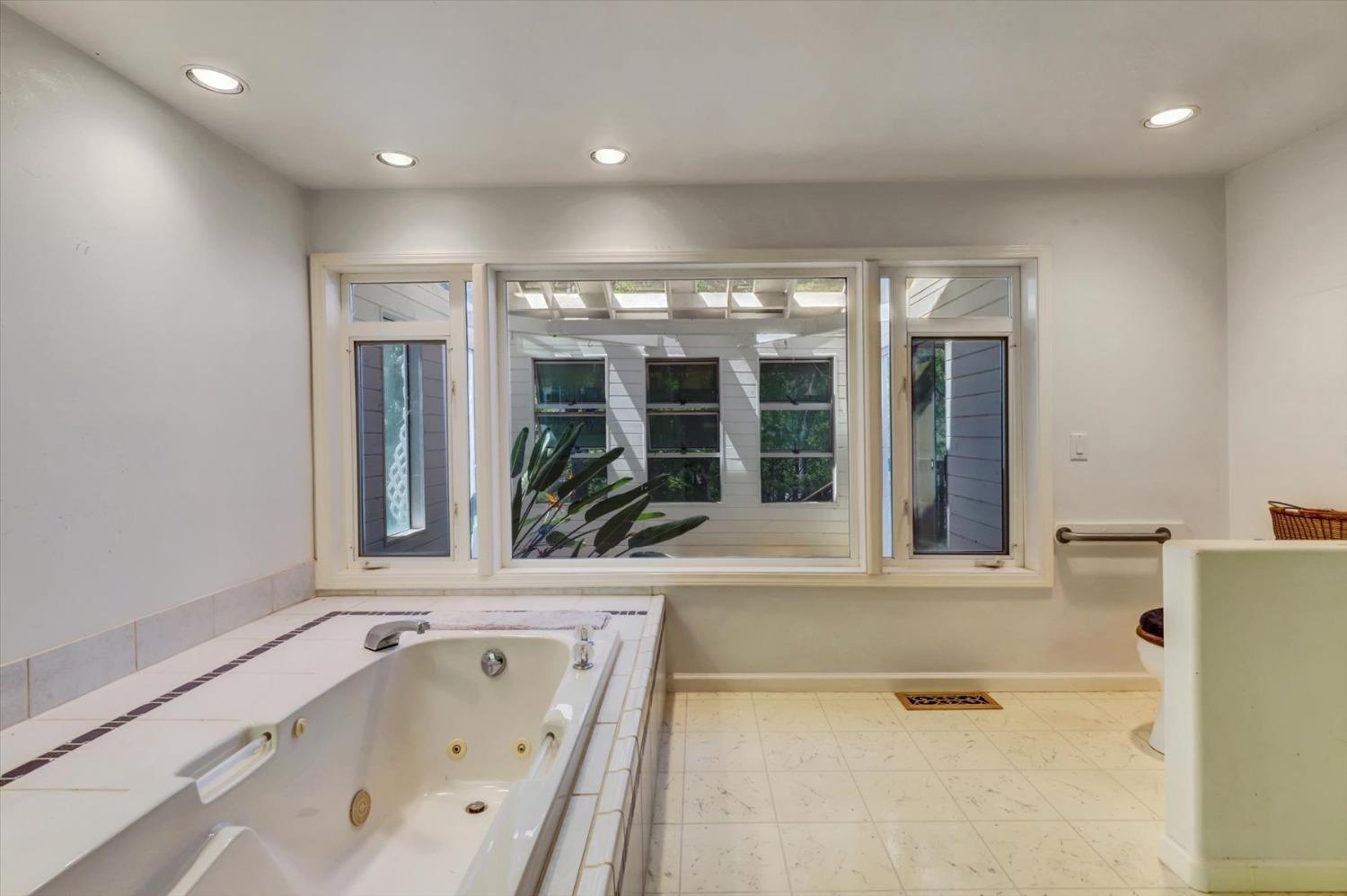 Detail Gallery Image 43 of 99 For 14508 Arrow Rd, Penn Valley,  CA 95946 - 3 Beds | 3/1 Baths