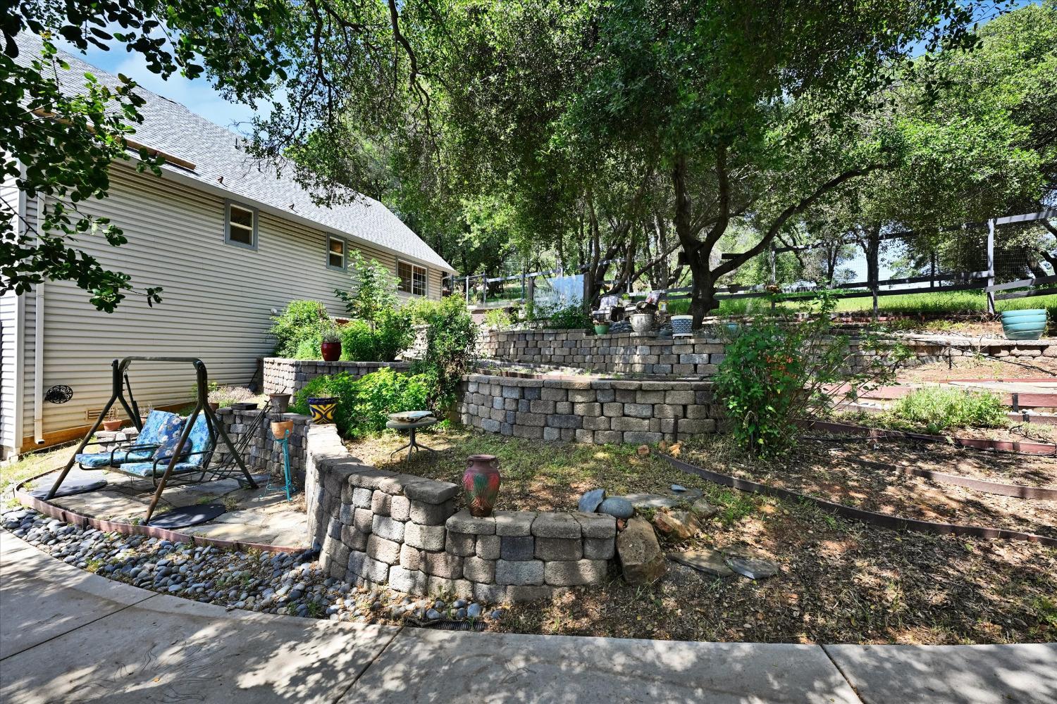 Patricia Way, Grass Valley, California image 50