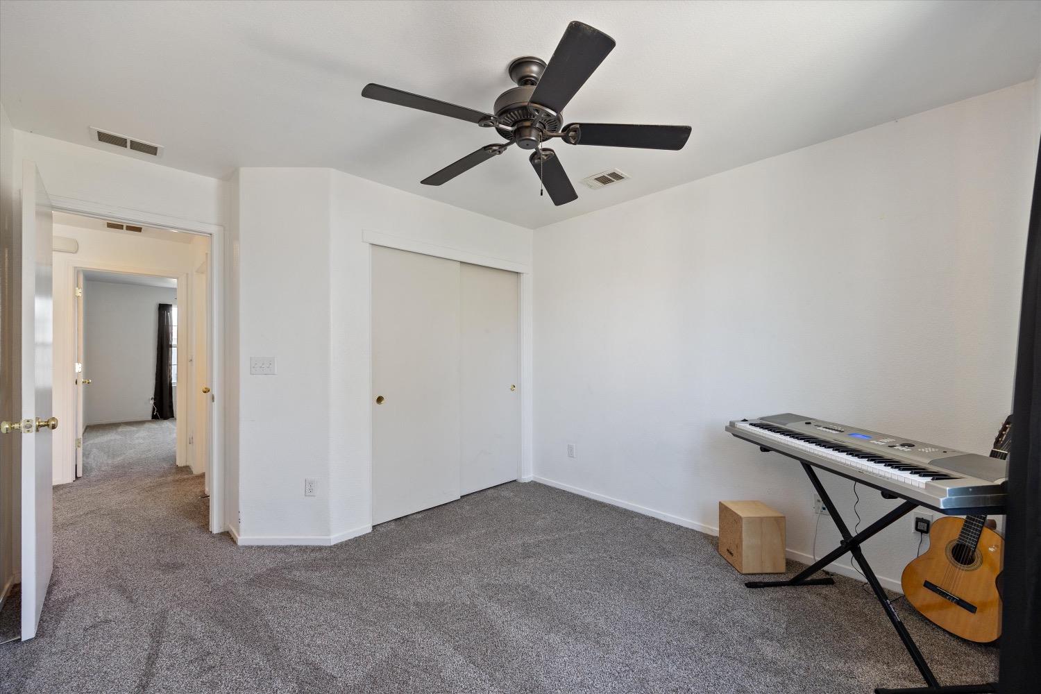 Detail Gallery Image 25 of 39 For 131 Ashwick Loop, Sacramento,  CA 95823 - 3 Beds | 2/1 Baths