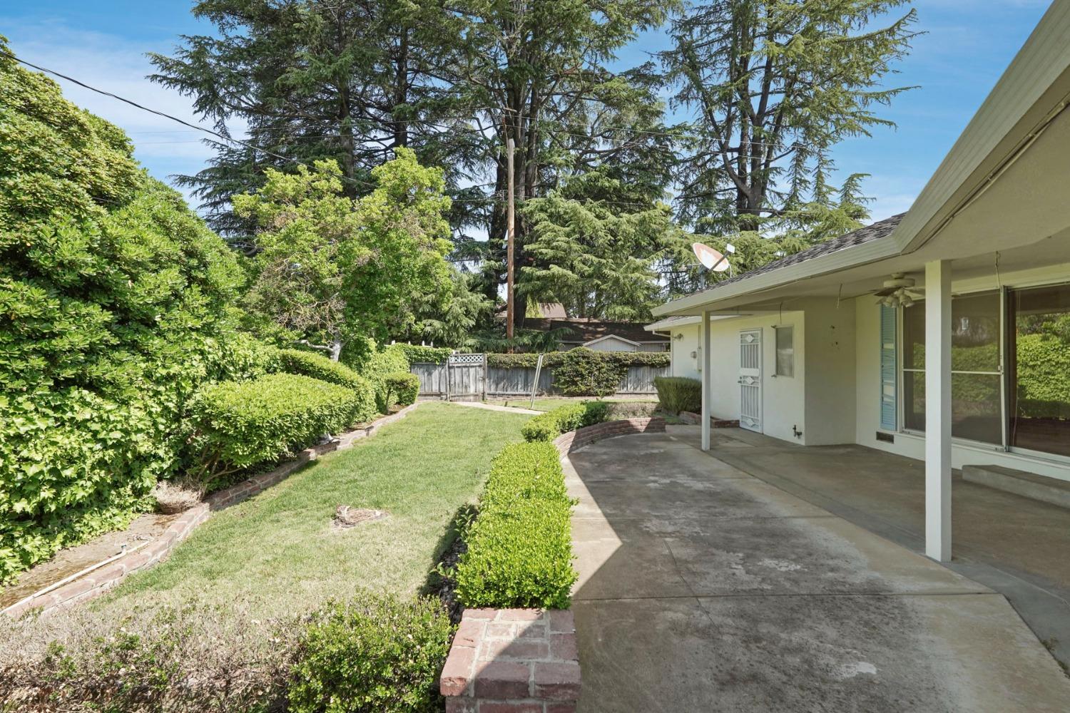 Detail Gallery Image 33 of 40 For 1101 Lakehome Dr, Lodi,  CA 95242 - 3 Beds | 2/1 Baths