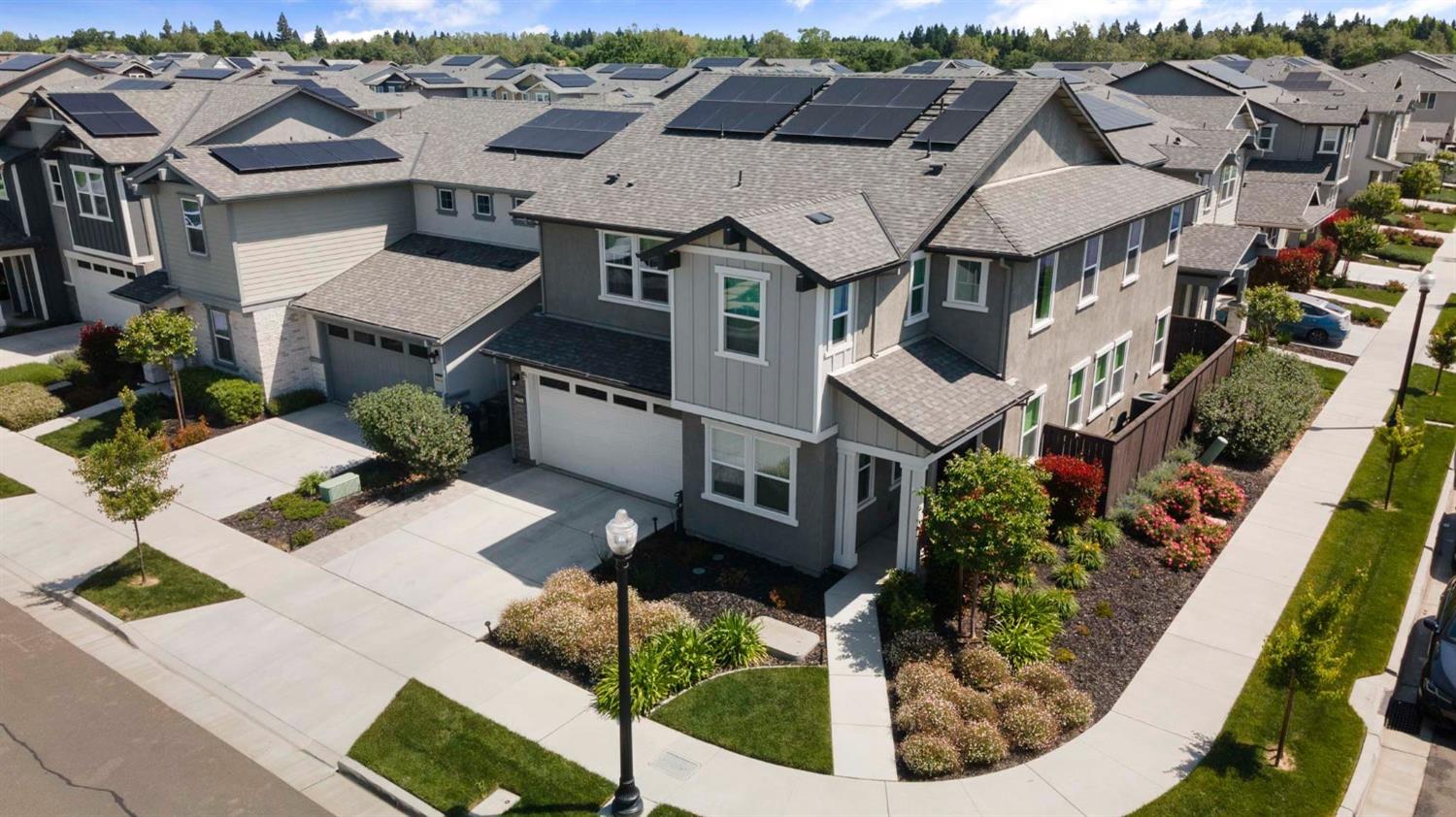 Detail Gallery Image 39 of 42 For 2702 Mossy Creek St, Sacramento,  CA 95833 - 5 Beds | 4 Baths