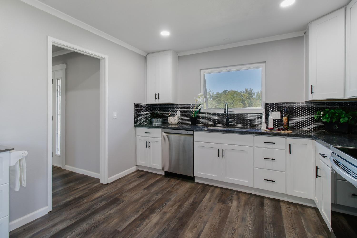 Detail Gallery Image 20 of 93 For 12730 Leo Ln, Wilton,  CA 95693 - 4 Beds | 4 Baths