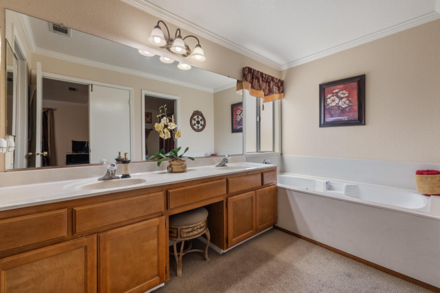 Detail Gallery Image 10 of 19 For 4620 Wallasey Way, Salida,  CA 95368 - 3 Beds | 2/1 Baths
