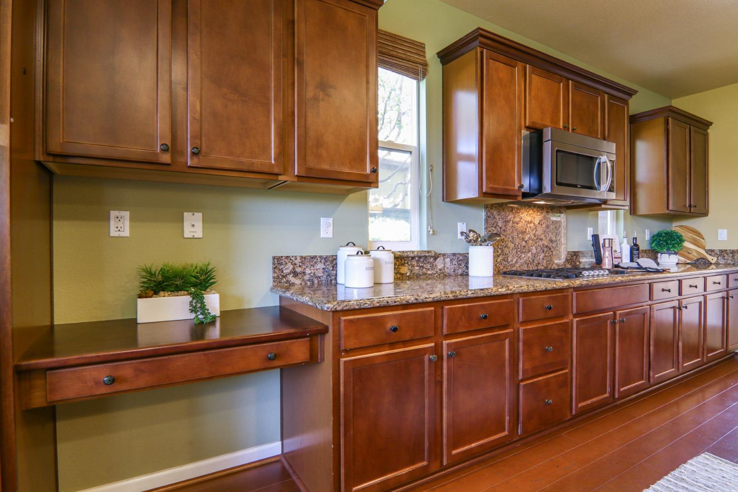 Silver Saddle Lane, Rocklin, California image 16