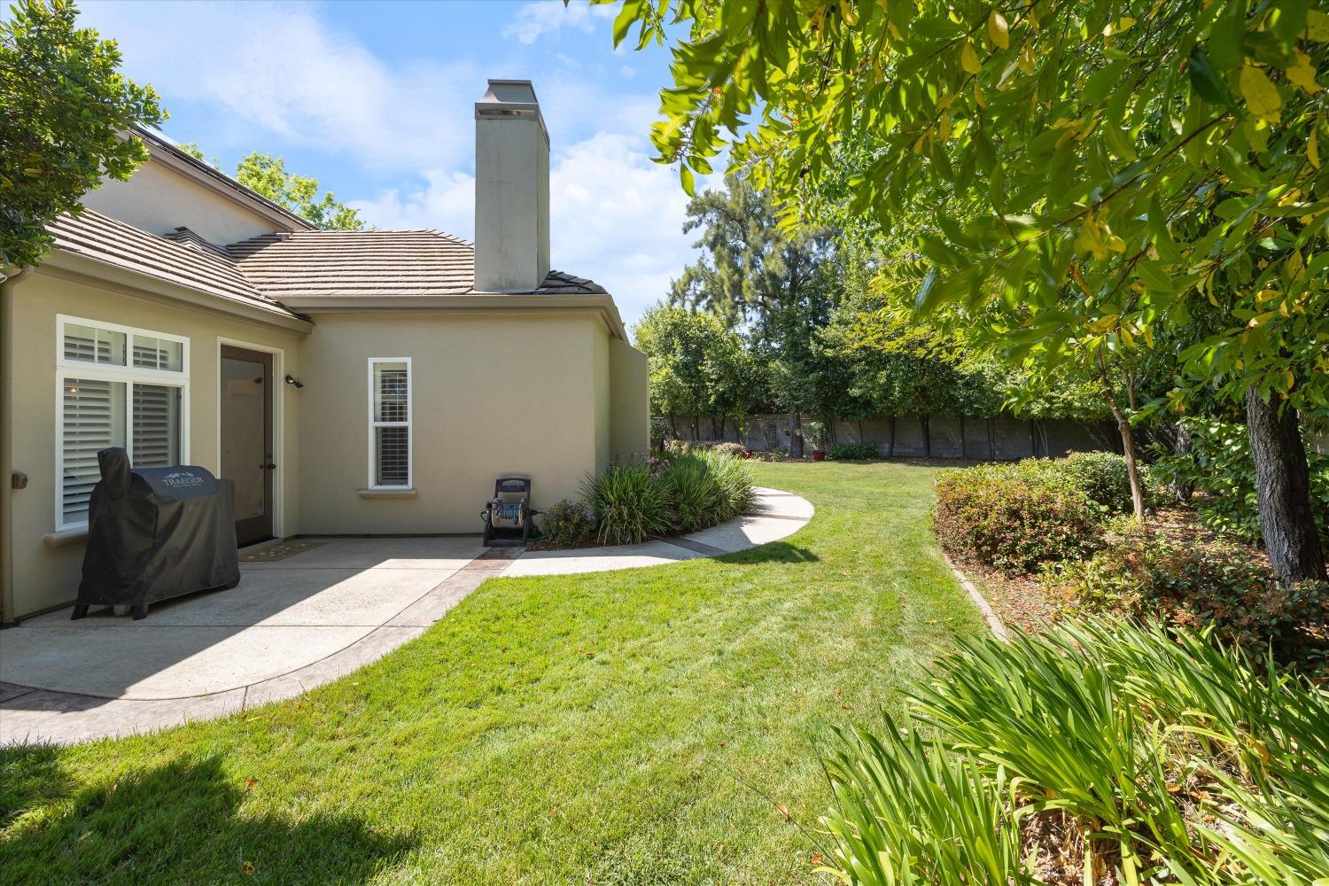 Tuscan Lane, Sacramento, California image 49