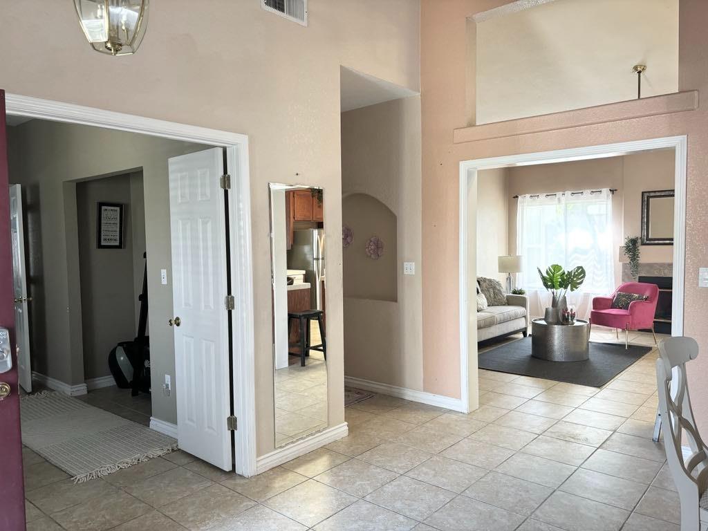 Silverleaf Way, Sacramento, California image 9