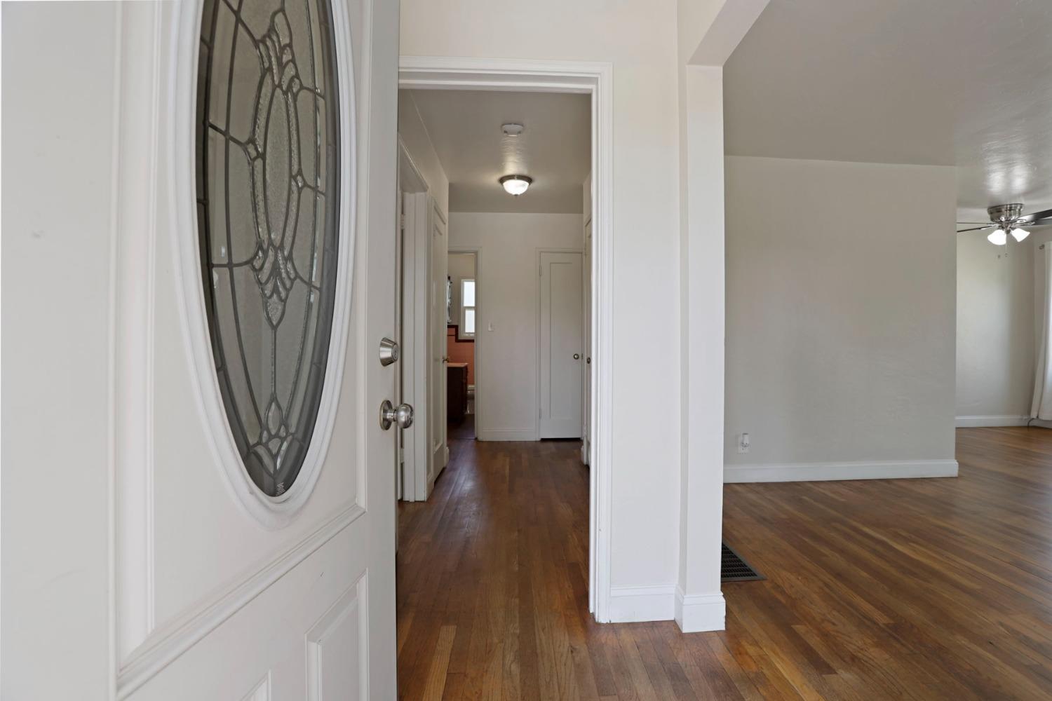 Detail Gallery Image 9 of 35 For 17 W Mendocino Ave, Stockton,  CA 95204 - 2 Beds | 1 Baths