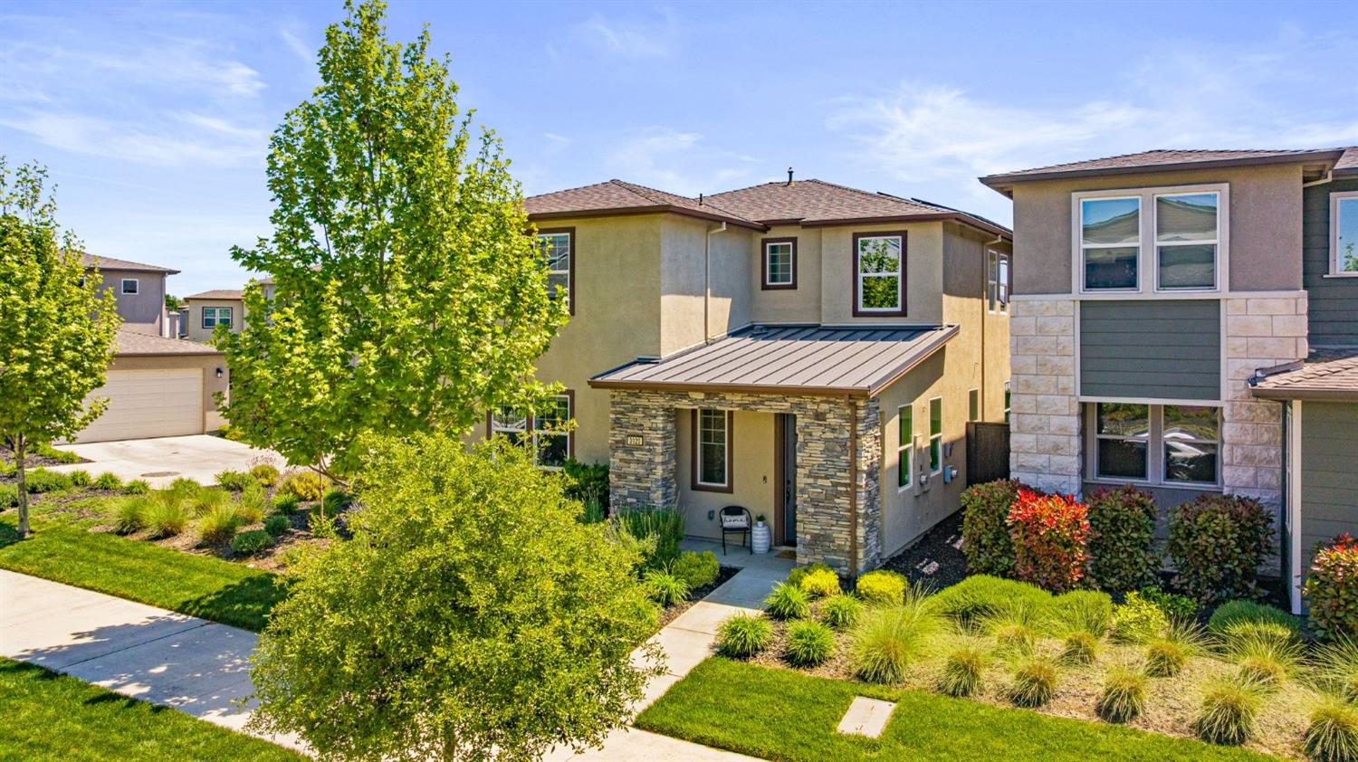 Edgeview Drive, Sacramento, California image 2
