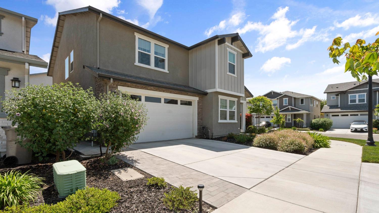 Detail Gallery Image 36 of 42 For 2702 Mossy Creek St, Sacramento,  CA 95833 - 5 Beds | 4 Baths