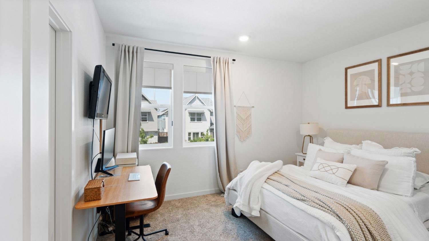 Detail Gallery Image 23 of 42 For 2702 Mossy Creek St, Sacramento,  CA 95833 - 5 Beds | 4 Baths
