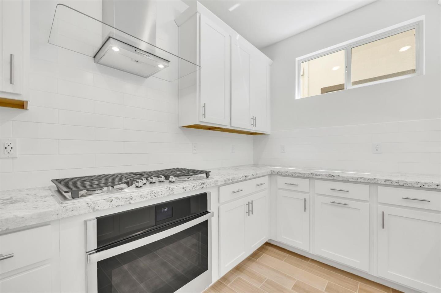 Detail Gallery Image 13 of 29 For 10592 Trill Way, Elk Grove,  CA 95757 - 3 Beds | 2/1 Baths