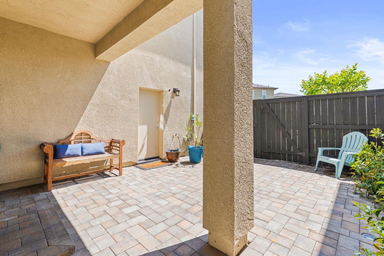 Edgeview Drive, Sacramento, California image 49