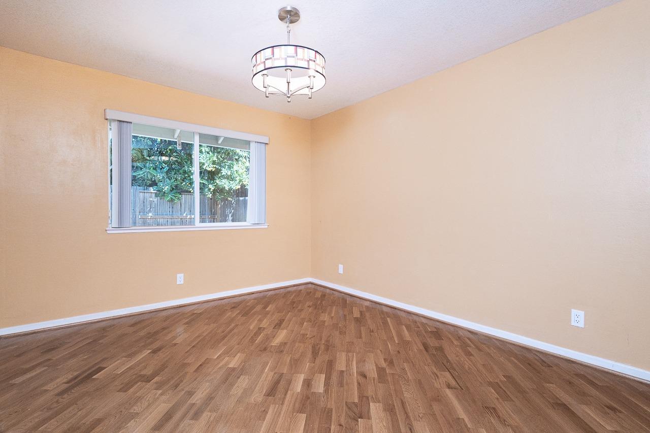 Detail Gallery Image 19 of 27 For 1205 Lantern Ct, Sacramento,  CA 95864 - 4 Beds | 3 Baths