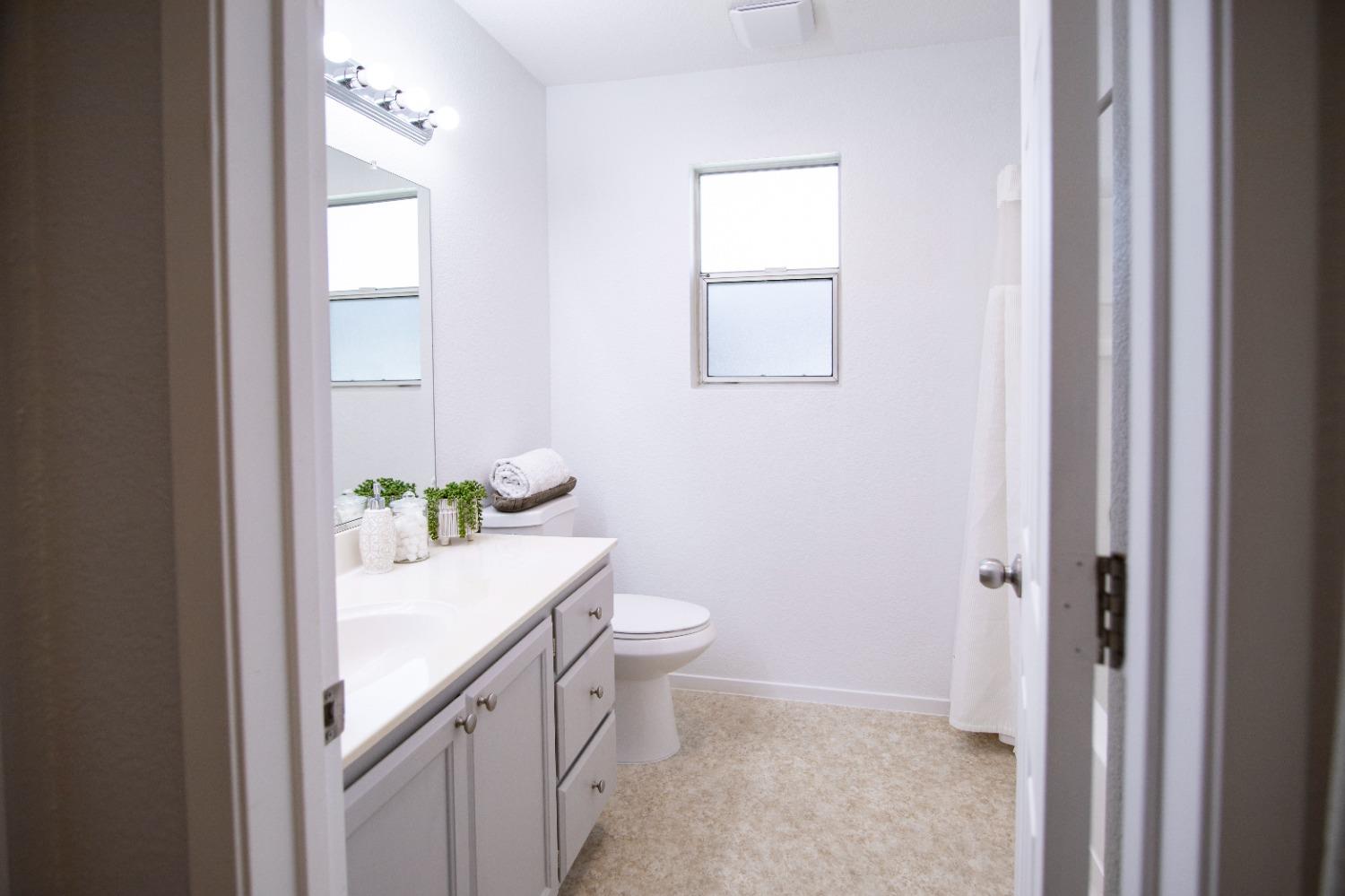 Photo #21: 225053685 Listing: Photo #21