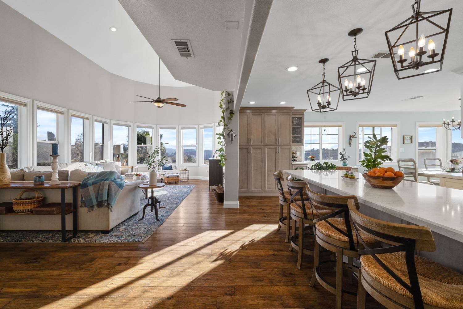 Detail Gallery Image 18 of 99 For 6441 Sky Hawk Rd, Pilot Hill,  CA 95664 - 7 Beds | 5/1 Baths