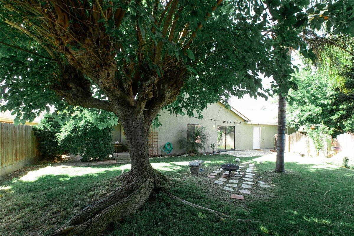 Mallard Court, Manteca, California image 32