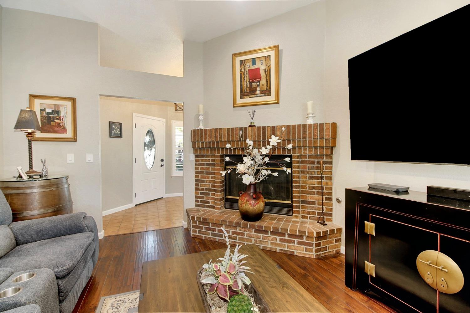 Glen Cove Way, Sacramento, California image 19