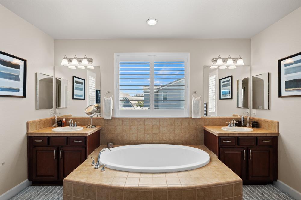 Laneworth Lane, Roseville, California image 30