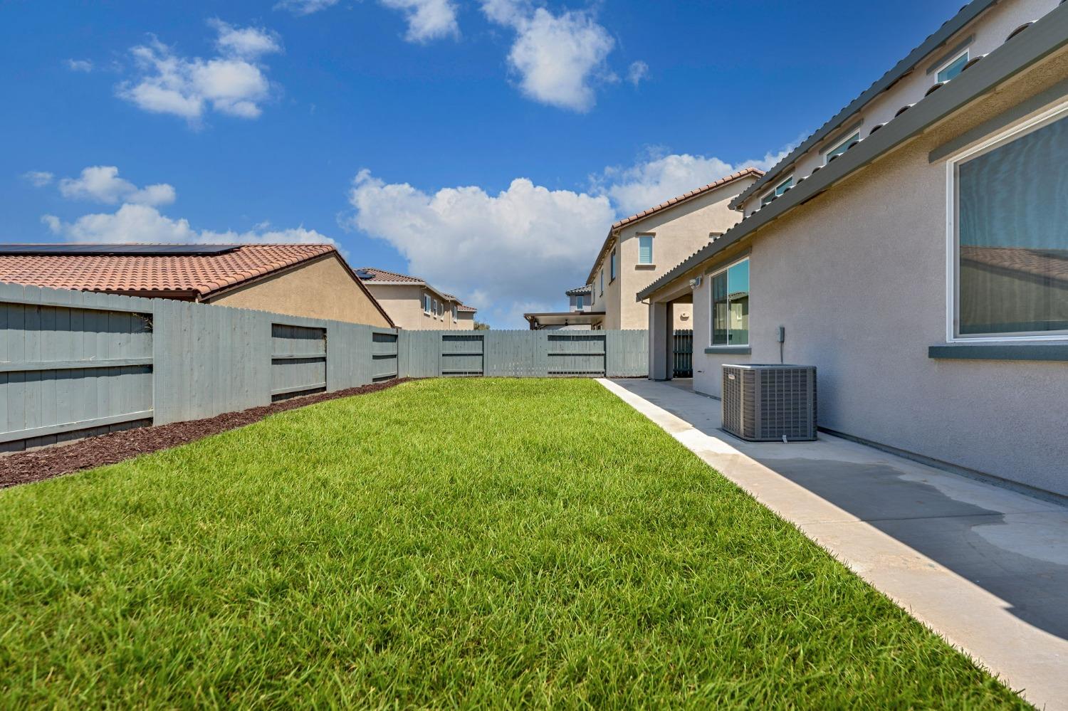 Detail Gallery Image 38 of 38 For 1719 Duchamp Way, Lodi,  CA 95242 - 5 Beds | 3/1 Baths