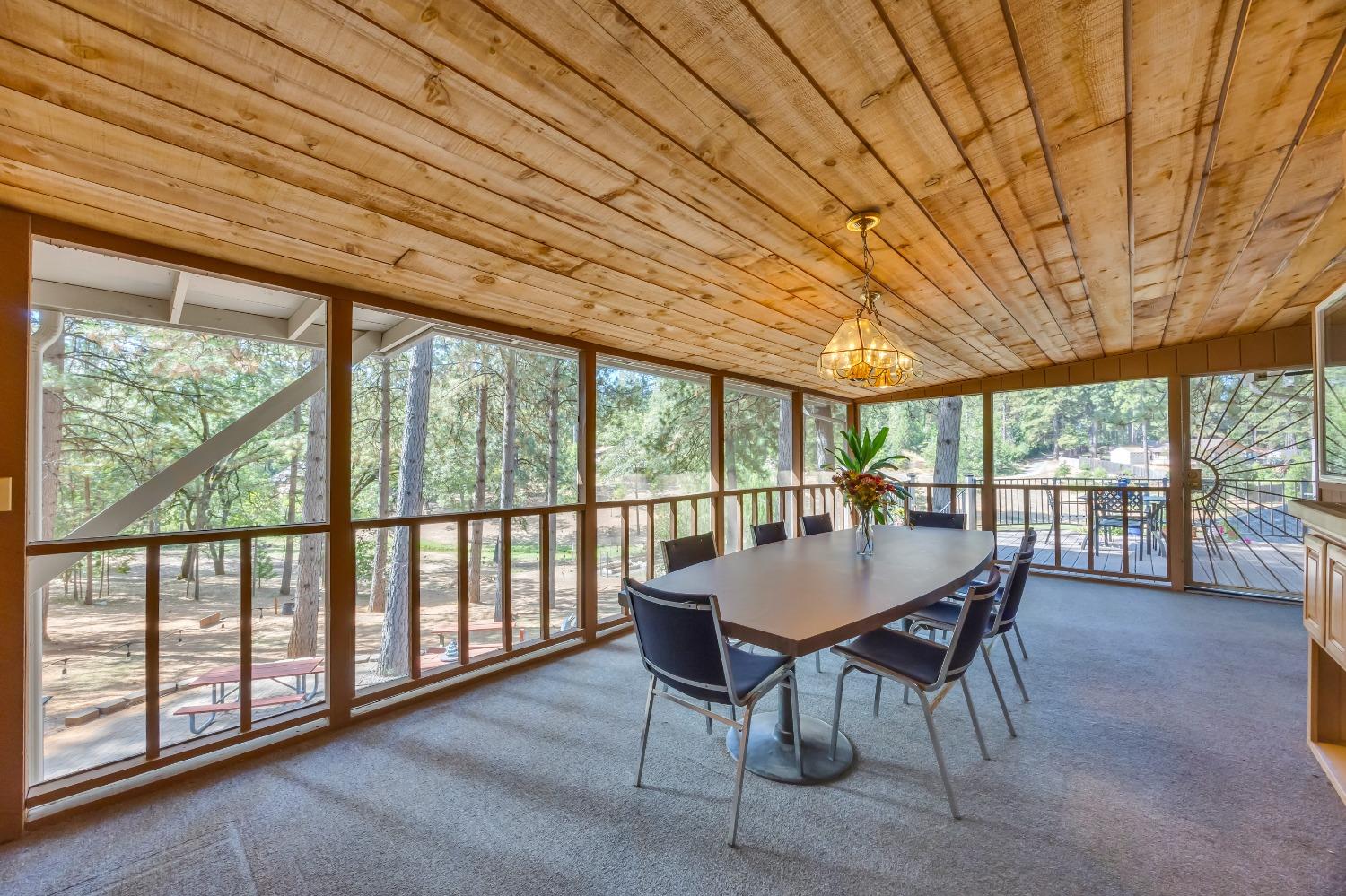 Detail Gallery Image 27 of 79 For 15135 Orchard Springs Rd, Grass Valley,  CA 95945 - 4 Beds | 4/1 Baths