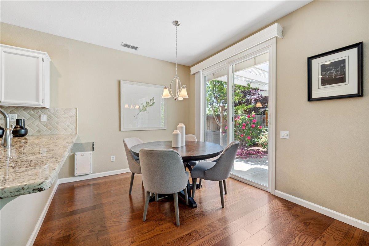Deerwood Court, Rocklin, California image 9