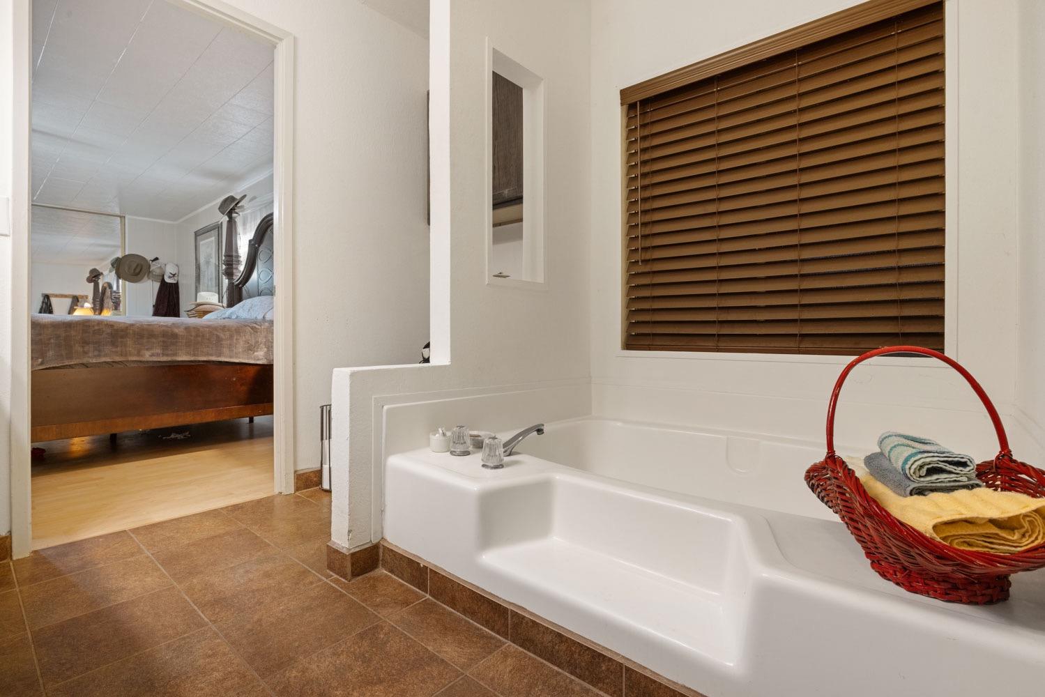 Detail Gallery Image 33 of 45 For 4399 Aplicella 56, Manteca,  CA 95337 - 2 Beds | 2 Baths