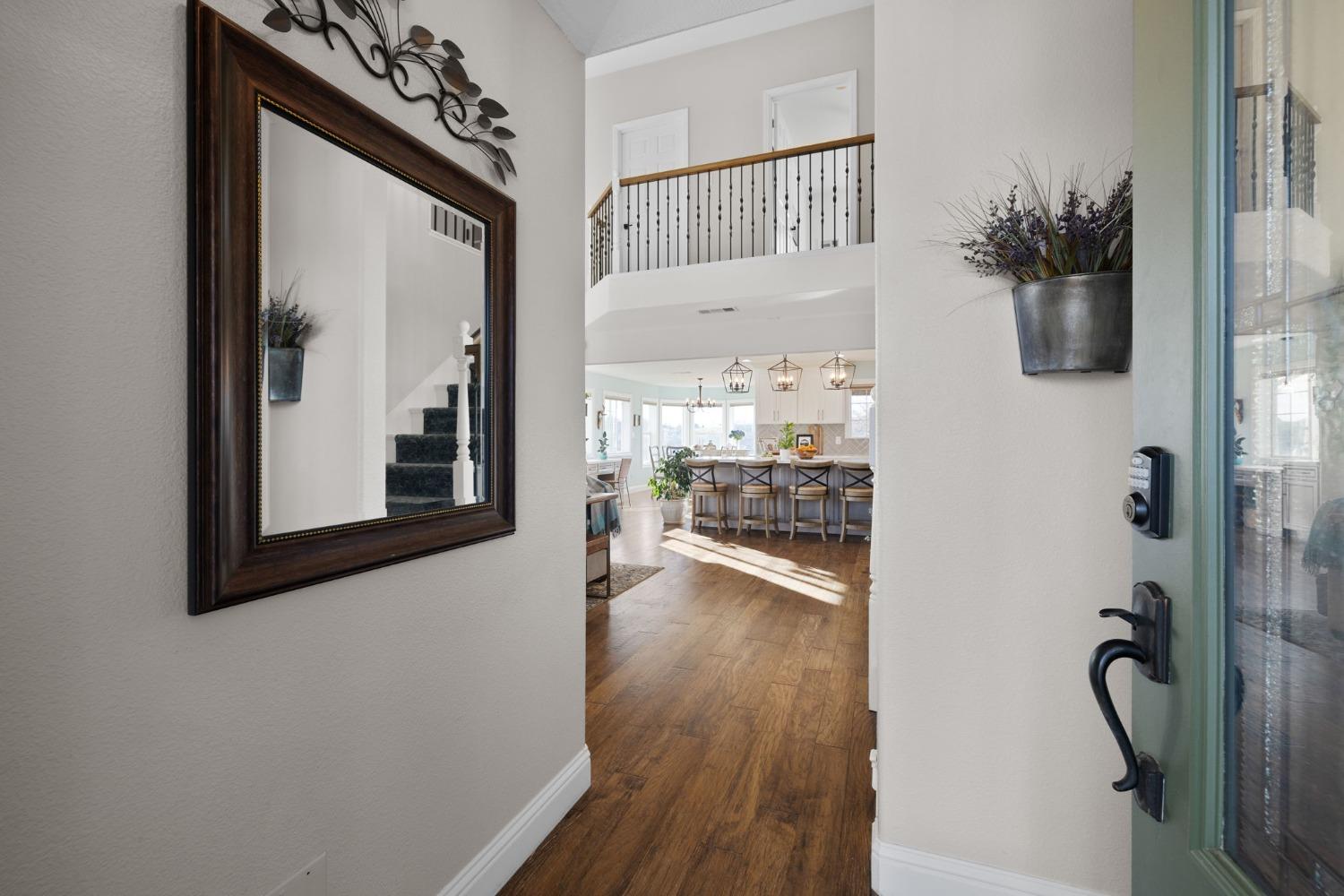 Detail Gallery Image 8 of 99 For 6441 Sky Hawk Rd, Pilot Hill,  CA 95664 - 7 Beds | 5/1 Baths