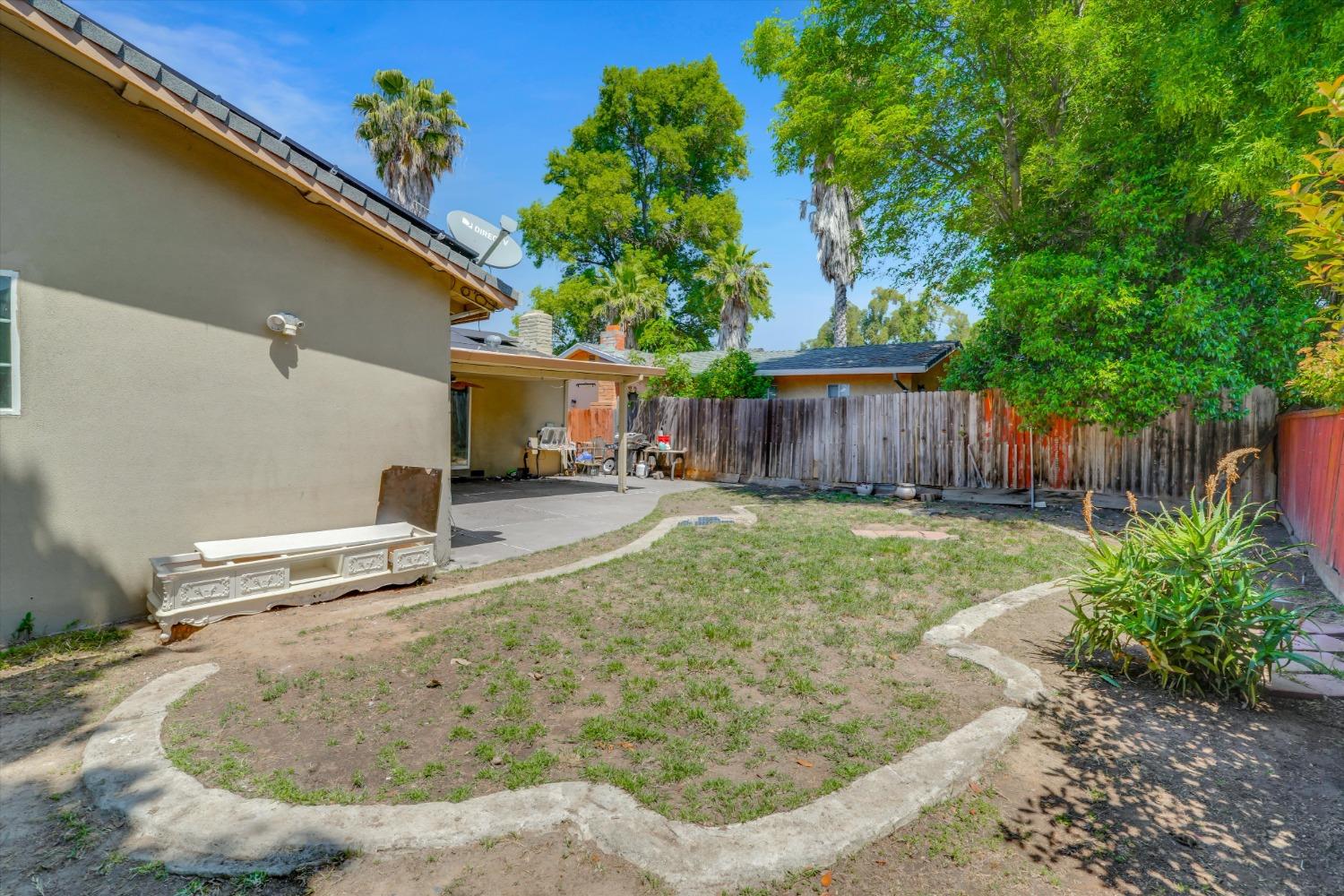 Detail Gallery Image 28 of 28 For 302 Sepulveda Dr, Stockton,  CA 95210 - 3 Beds | 3 Baths