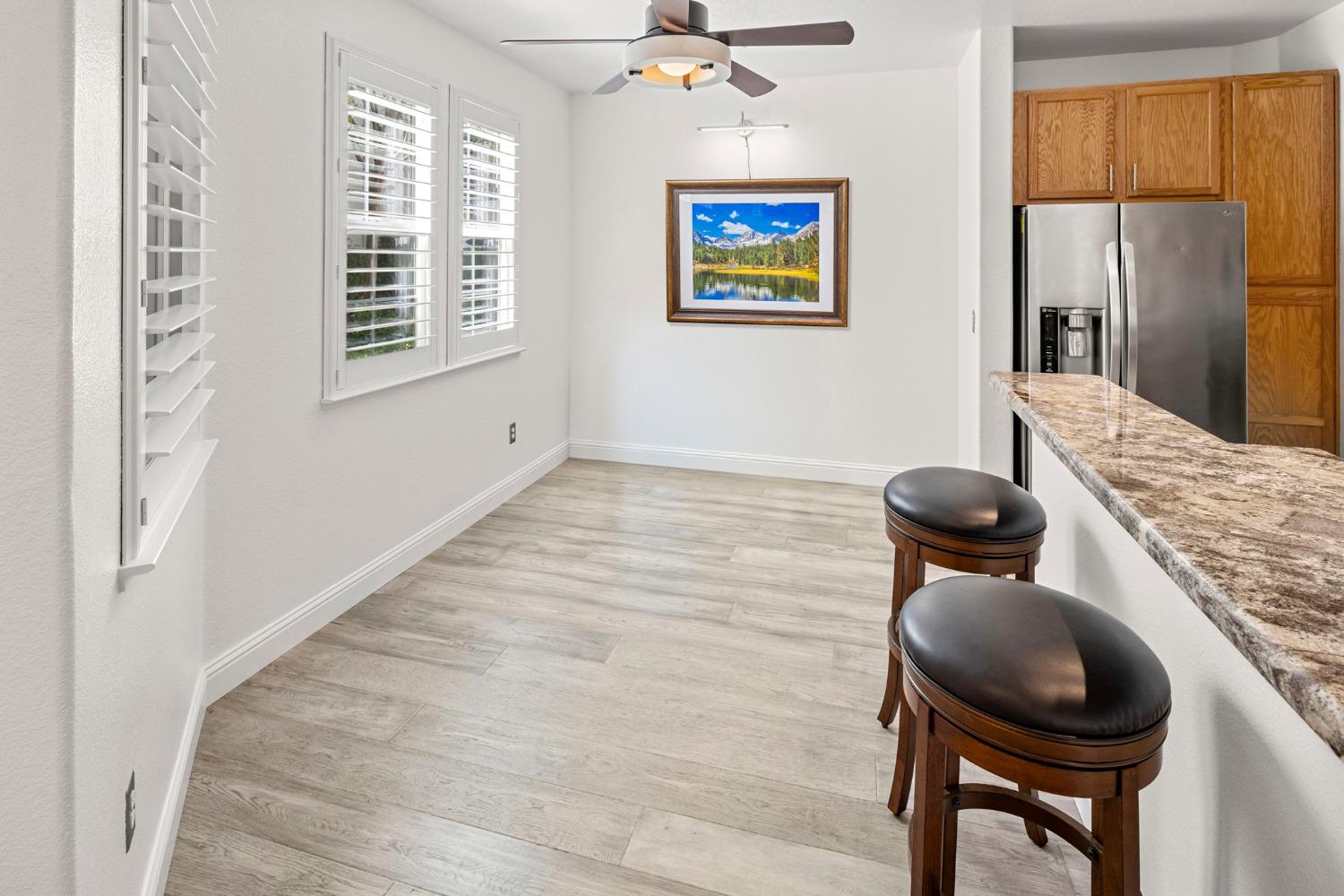 Photo #3: 225052322 Listing 