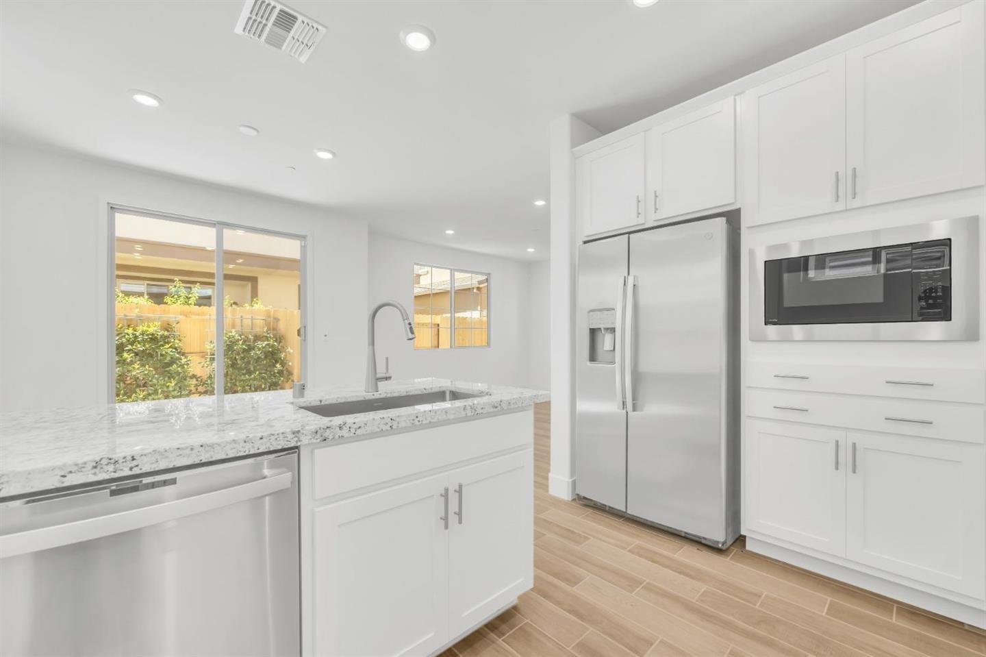 Detail Gallery Image 15 of 29 For 10592 Trill Way, Elk Grove,  CA 95757 - 3 Beds | 2/1 Baths