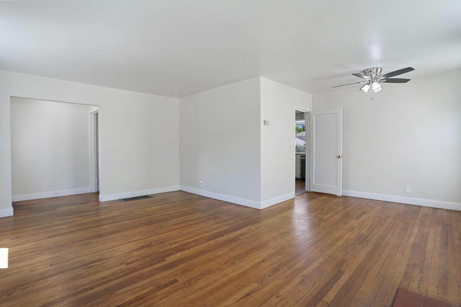 Detail Gallery Image 12 of 35 For 17 W Mendocino Ave, Stockton,  CA 95204 - 2 Beds | 1 Baths