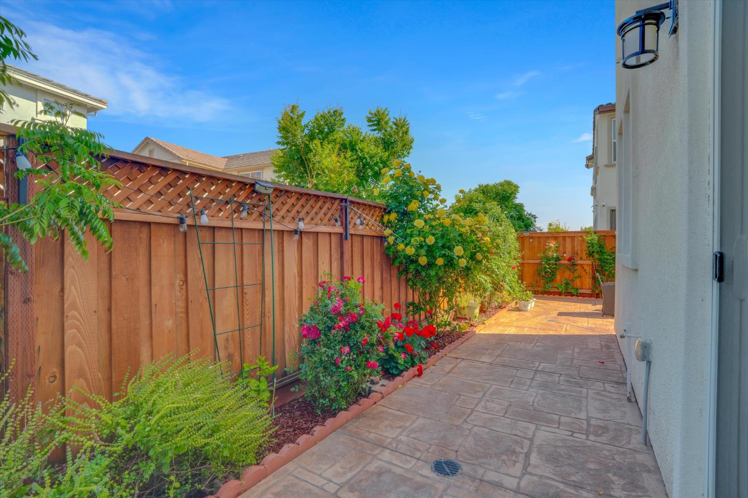 Detail Gallery Image 38 of 48 For 243 E Lawson Ave, Mountain House,  CA 95391 - 4 Beds | 3 Baths
