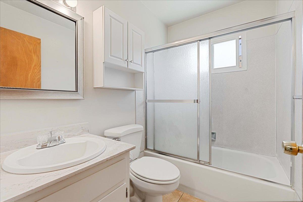 Photo #22: 225055774 Listing: Photo #22