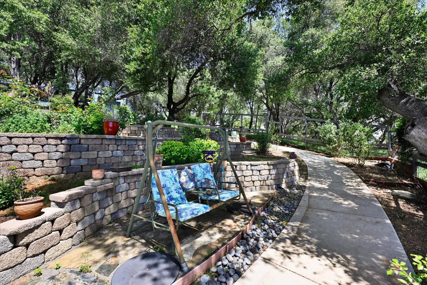 Patricia Way, Grass Valley, California image 48