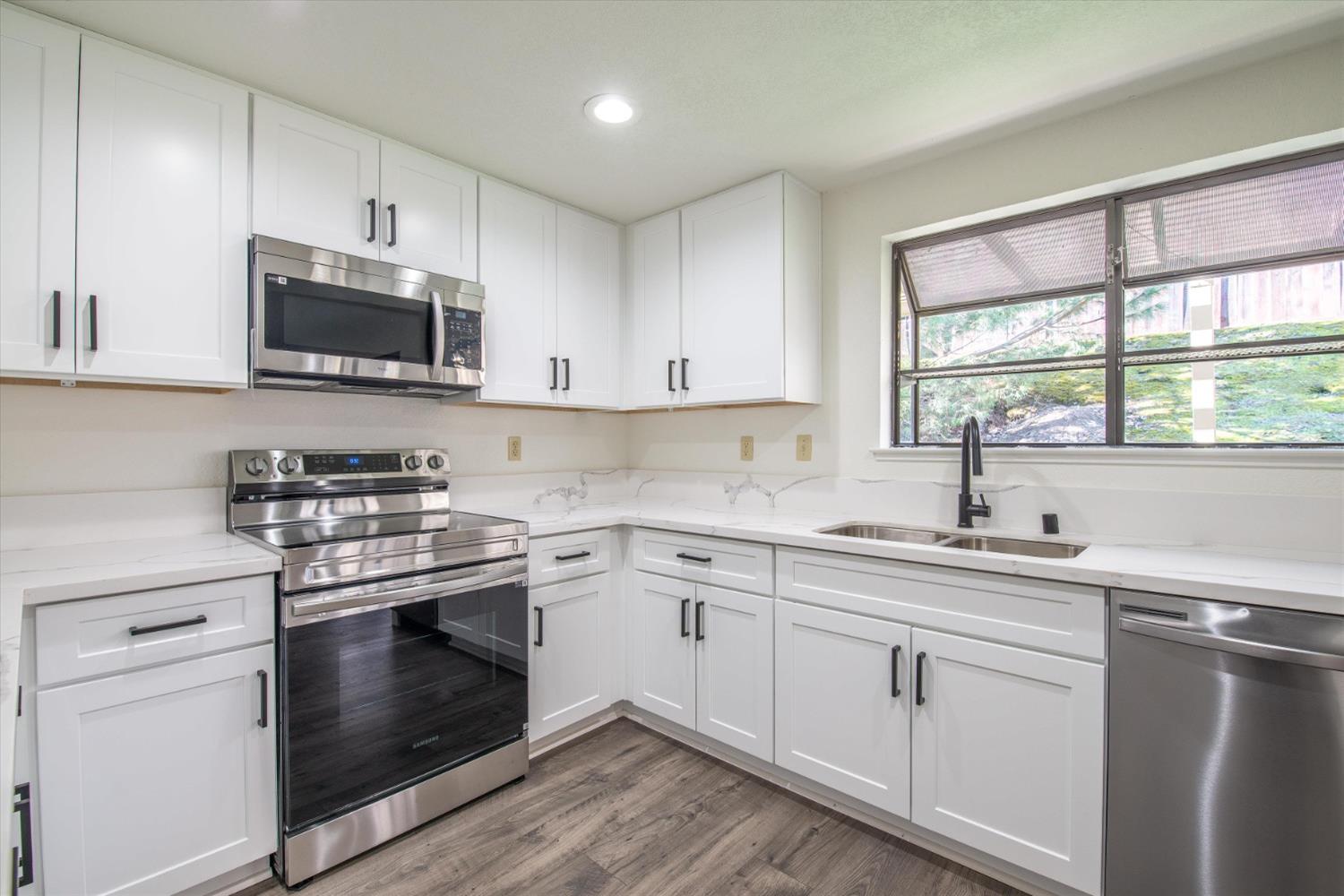 Detail Gallery Image 19 of 45 For 4046 S Royal Links Cir, Antioch,  CA 94509 - 4 Beds | 2 Baths