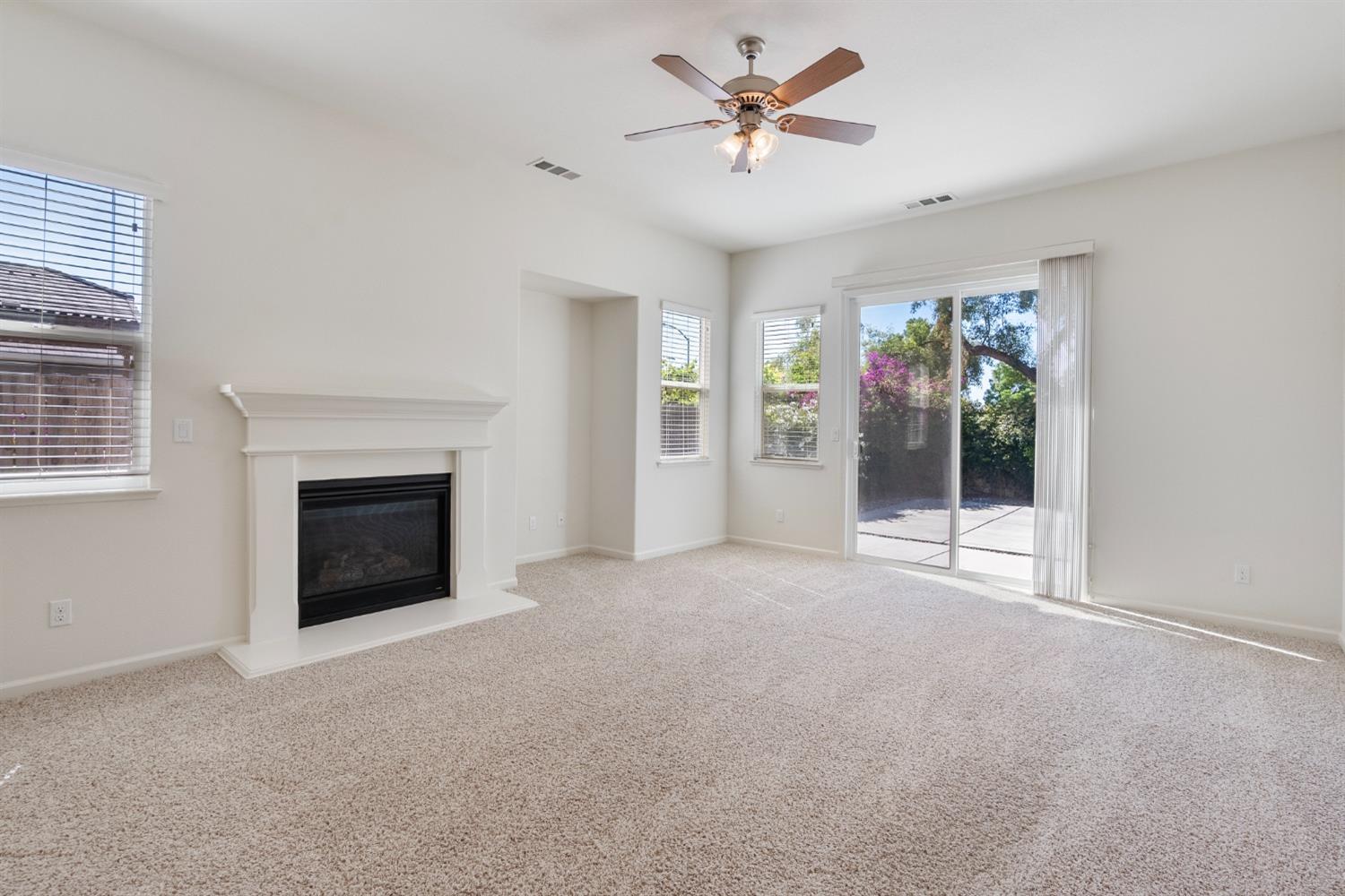Bellflower Way, Los Banos, California image 9