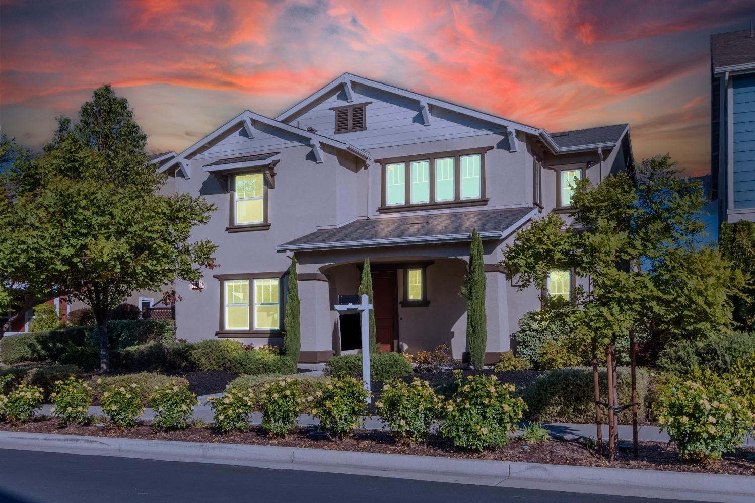 Detail Gallery Image 2 of 72 For 2342 Augusta Ave, Tracy,  CA 95377 - 4 Beds | 3 Baths
