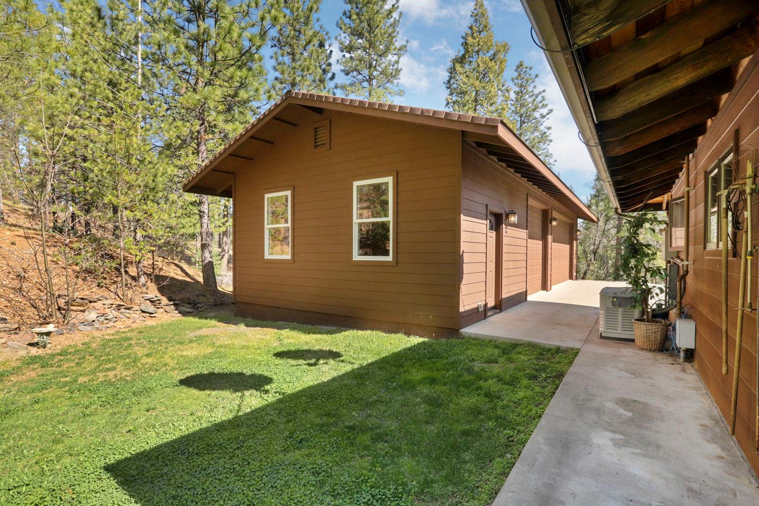 Detail Gallery Image 64 of 92 For 10415 Mcmahon Rd #10415,  Coulterville,  CA 95311 - 3 Beds | 4/1 Baths