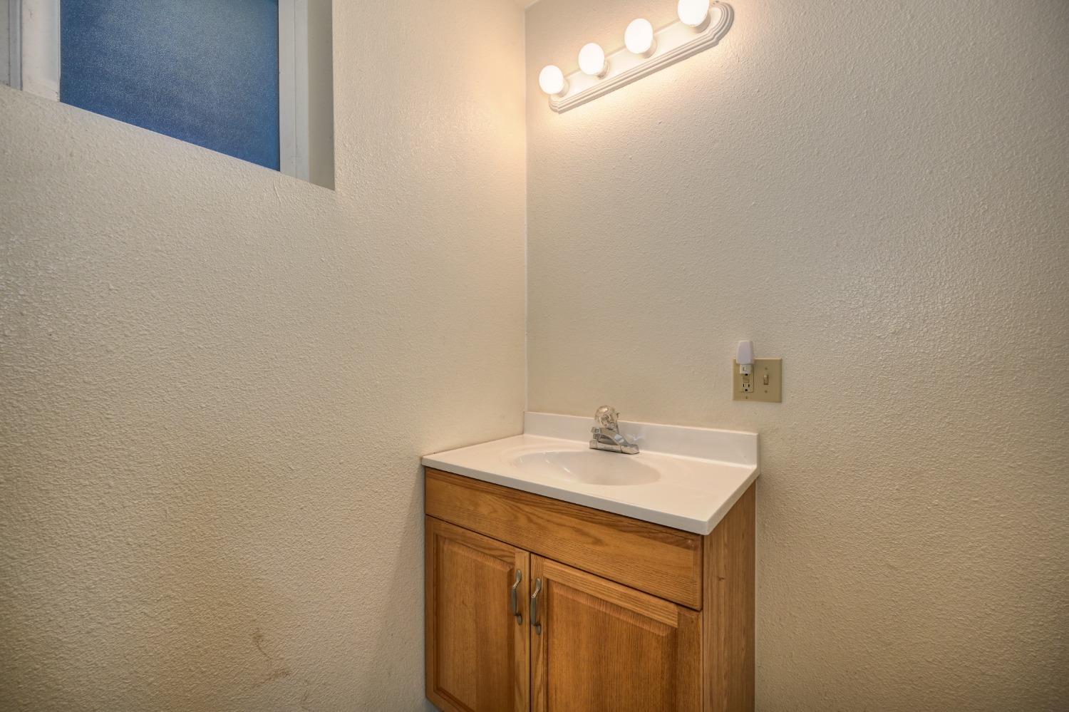Sierra Springs Drive, Pollock Pines, California image 32