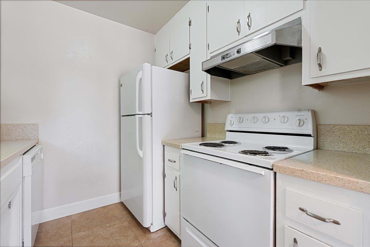 Photo #16: 225055774 Listing: Photo #16