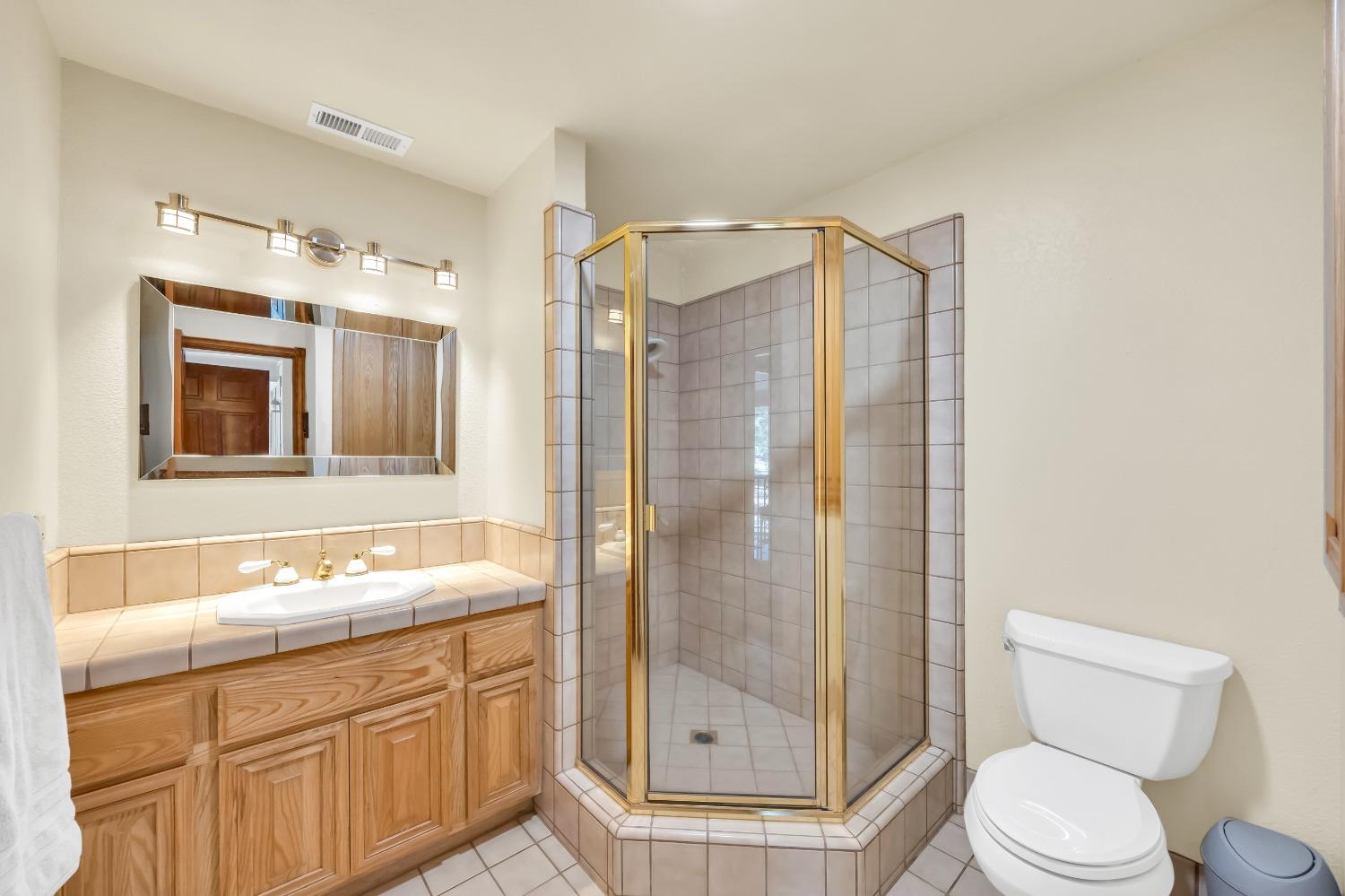 Detail Gallery Image 58 of 79 For 15135 Orchard Springs Rd, Grass Valley,  CA 95945 - 4 Beds | 4/1 Baths