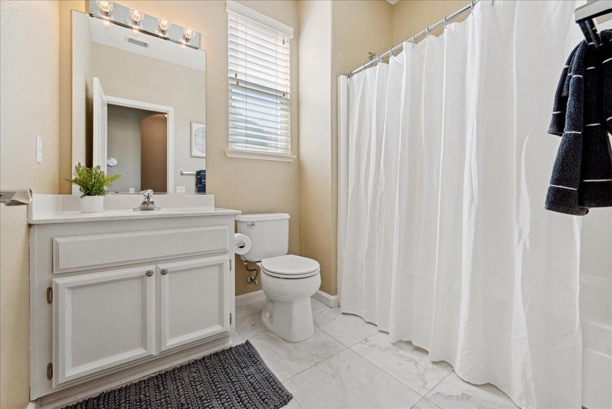 Deerwood Court, Rocklin, California image 15