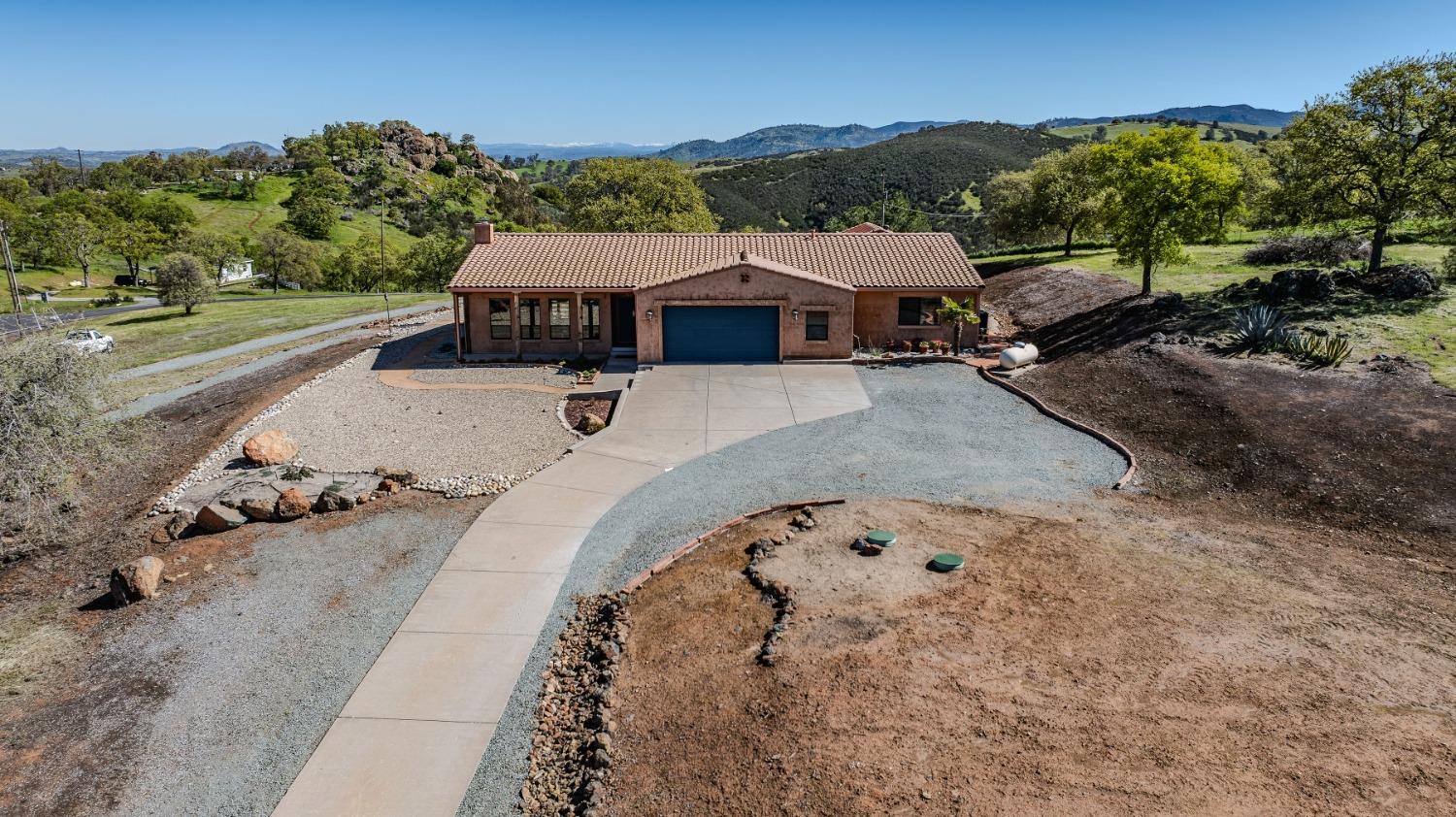 Detail Gallery Image 7 of 86 For 6061 Wind River Dr, Valley Springs,  CA 95252 - 3 Beds | 2/1 Baths